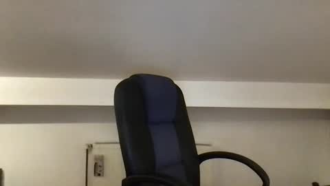 Snapshot of kobasic chatting on 01-21-25, 07:06 hugo online show from 01-21-25, 07:06