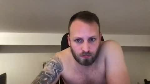 Snapshot of kobasic chatting on 01-23-25, 07:40 hugo online show from 01-23-25, 07:40