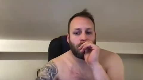 Snapshot of kobasic chatting on 02-06-25, 07:51 hugo online show from 02-06-25, 07:51