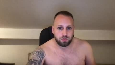 Snapshot of kobasic chatting on 09-12-25, 01:17 hugo online show from 09-12-25, 01:17