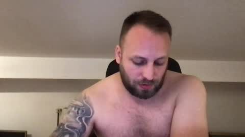 Snapshot of kobasic chatting on 09-22-25, 04:03 hugo online show from 09-22-25, 04:03