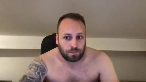 Snapshot of kobasic chatting on 09-24-25, 12:25 hugo online show from 09-24-25, 12:25