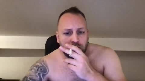 Snapshot of kobasic chatting on 09-26-25, 09:30 hugo online show from 09-26-25, 09:30