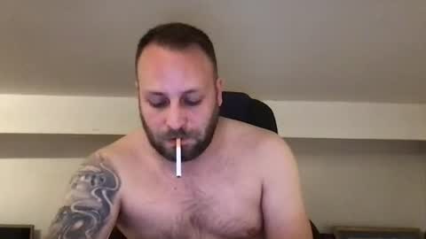 Snapshot of kobasic chatting on 11-18-25, 01:44 hugo online show from 11-18-25, 01:44