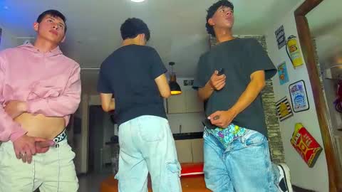 kobayaske online show from 03-11-25, 12:44