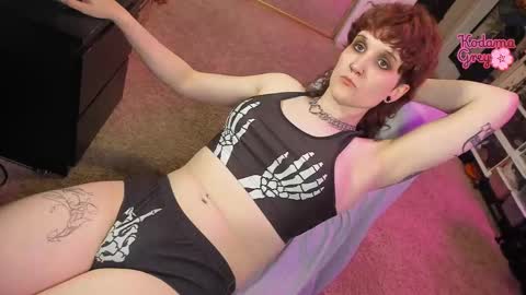 Kodama Grey online show from 09-29-25, 11:42