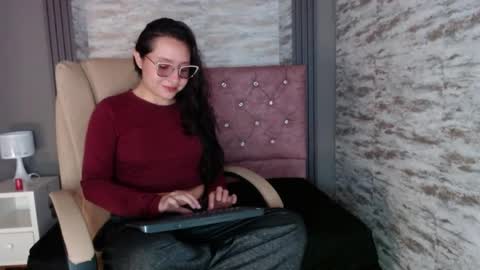 Snapshot of koko15_ chatting on 05-10-26, 11:59 Koko online show from 05-10-26, 11:59