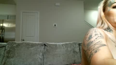 Snapshot of kokokwinn chatting on 03-08-25, 11:58 Koko Kwinn online show from 03-08-25, 11:58