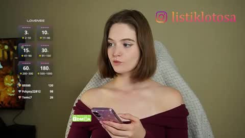 kokome21 online show from 10-24-25, 03:19