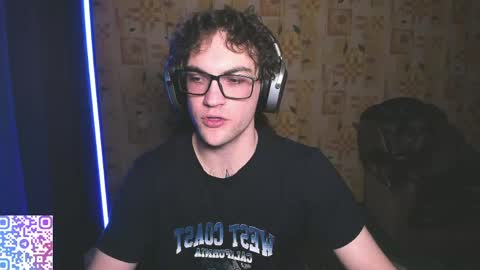Snapshot of kolyakayne chatting on 04-19-26, 11:51 Kolya Kayne online show from 04-19-26, 11:51