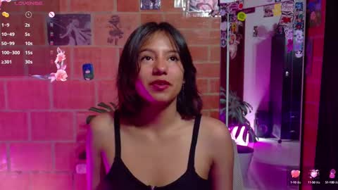 Snapshot of komatsu_ chatting on 03-06-25, 07:21 Komatsu Lilith online show from 03-06-25, 07:21