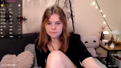 Snapshot of komorebbi chatting on 01-28-25, 10:23 Marta online show from 01-28-25, 10:23