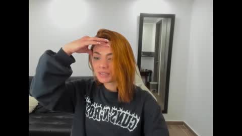 Julieta online show from 01-01-25, 04:07