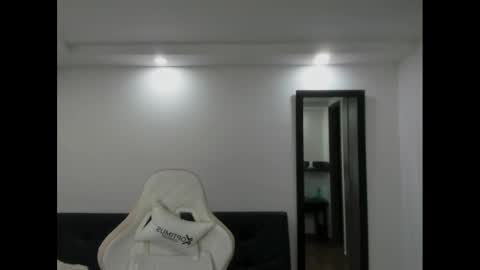 Julieta online show from 02-02-25, 04:05