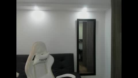 Julieta online show from 02-19-25, 05:05