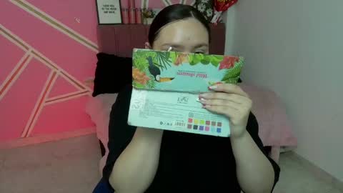Snapshot of koning_moretti chatting on 05-23-26, 08:57 camila online show from 05-23-26, 08:57
