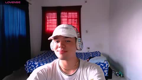 Klyie Online Mostly at 10pm-7am COL time online show from 02-15-25, 09:59