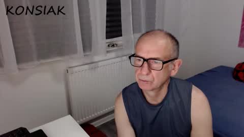 Komsiak online show from 10-17-25, 09:17