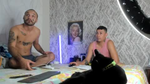 Snapshot of kopular chatting on 01-01-25, 05:55 Diego y Edgar online show from 01-01-25, 05:55