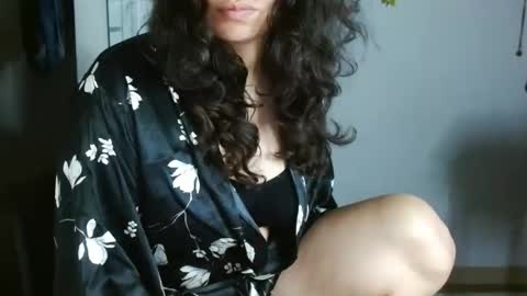 Snapshot of koranikky08 chatting on 05-08-26, 02:06 Karoll online show from 05-08-26, 02:06