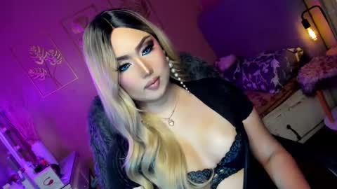 MISS ALICIA online show from 12-27-24, 04:47