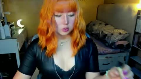 MISS ALICIA online show from 10-09-25, 01:58