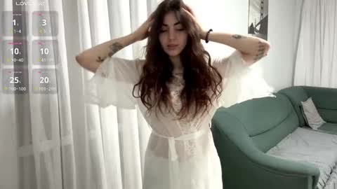 Snapshot of korialmas chatting on 12-18-25, 05:13 Nova online show from 12-18-25, 05:13