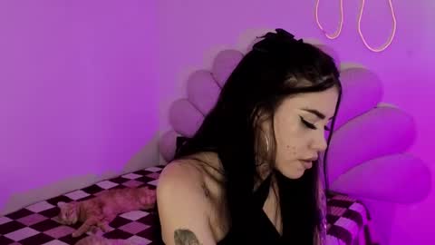 Snapshot of korolovaa chatting on 05-31-26, 09:05 korolova online show from 05-31-26, 09:05