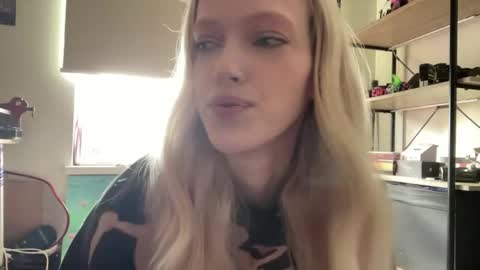 Ariela online show from 06-05-26, 03:29