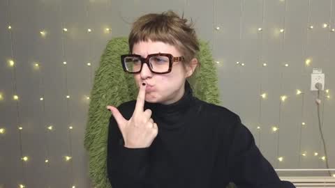 Snapshot of kortny_yo chatting on 12-14-24, 08:29 Kortny online show from 12-14-24, 08:29