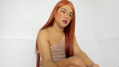 Snapshot of kory_bigcock20 chatting on 10-27-25, 01:48 Milagros online show from 10-27-25, 01:48