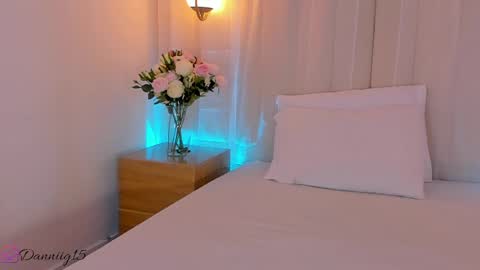 K O S M I C online show from 04-23-26, 01:13