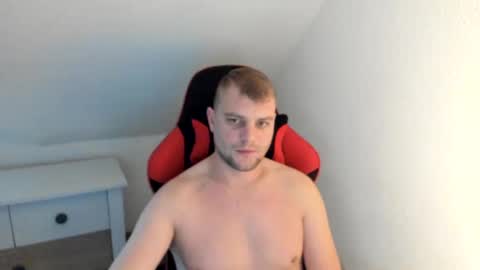 Snapshot of kozik1992 chatting on 12-02-24, 07:25 Bartek online show from 12-02-24, 07:25