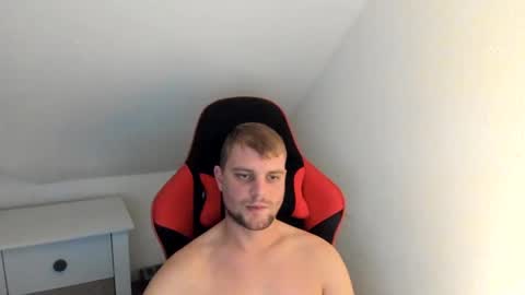 Snapshot of kozik1992 chatting on 12-21-24, 04:46 Bartek online show from 12-21-24, 04:46