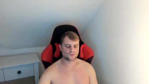 Snapshot of kozik1992 chatting on 01-01-25, 08:15 Bartek online show from 01-01-25, 08:15