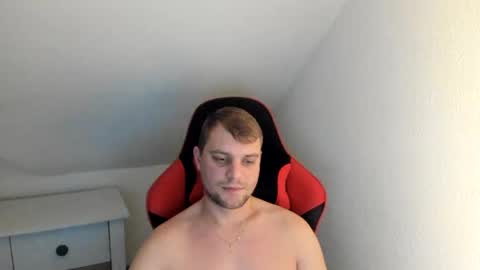 Snapshot of kozik1992 chatting on 01-02-25, 05:46 Bartek online show from 01-02-25, 05:46