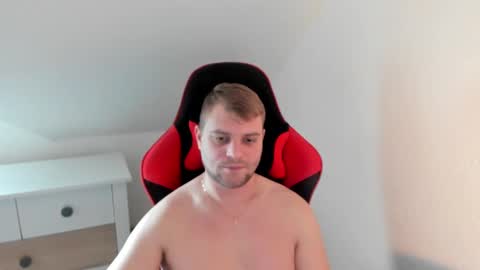 Snapshot of kozik1992 chatting on 01-04-25, 12:16 Bartek online show from 01-04-25, 12:16