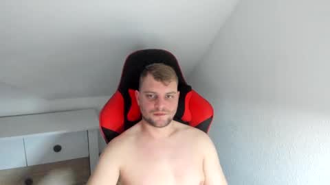 Snapshot of kozik1992 chatting on 01-19-25, 10:28 Bartek online show from 01-19-25, 10:28