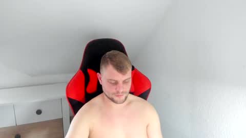 Snapshot of kozik1992 chatting on 01-21-25, 02:15 Bartek online show from 01-21-25, 02:15