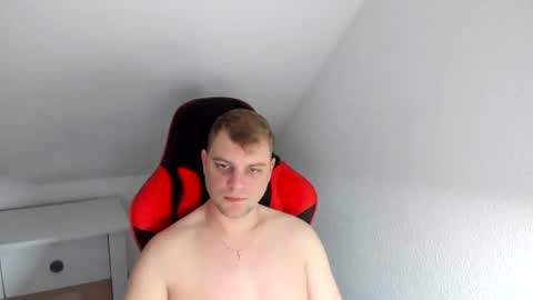 Snapshot of kozik1992 chatting on 01-27-25, 05:03 Bartek online show from 01-27-25, 05:03