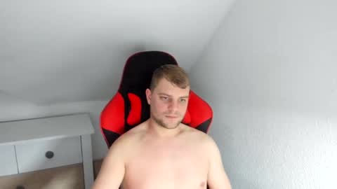 Snapshot of kozik1992 chatting on 02-03-25, 12:36 Bartek online show from 02-03-25, 12:36