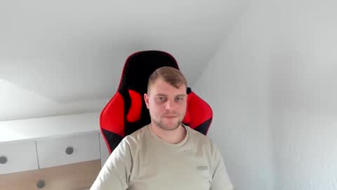 Snapshot of kozik1992 chatting on 02-05-25, 12:38 Bartek online show from 02-05-25, 12:38