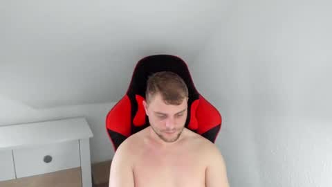 Snapshot of kozik1992 chatting on 02-09-25, 07:49 Bartek online show from 02-09-25, 07:49