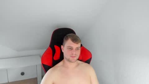 Snapshot of kozik1992 chatting on 02-14-25, 07:28 Bartek online show from 02-14-25, 07:28