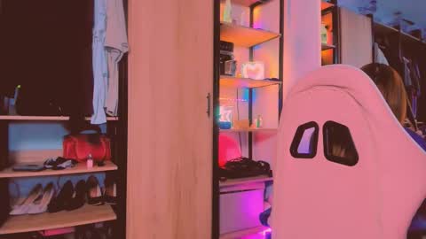 Khloe online show from 03-17-26, 11:08