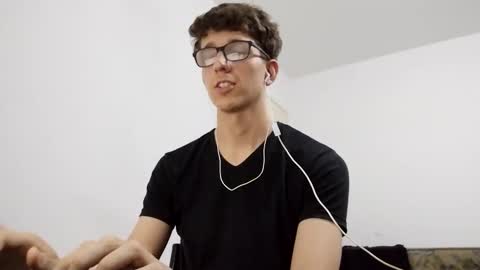 Facu online show from 12-20-24, 06:29