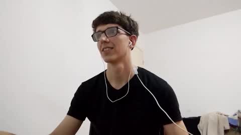 Facu online show from 01-01-25, 06:59