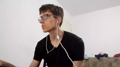 Facu online show from 02-15-25, 06:44