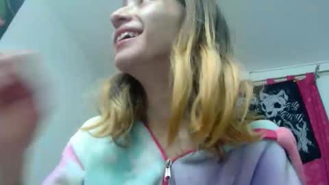 Snapshot of kratos_and_afrodita chatting on 03-15-26, 04:24 kratos_and_afrodita online show from 03-15-26, 04:24