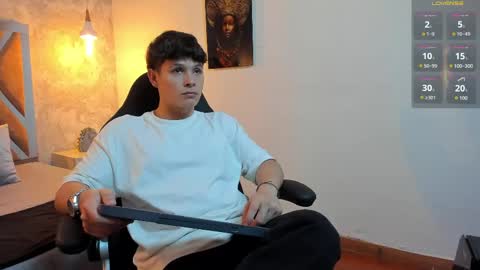 Snapshot of kraven_lust chatting on 05-10-26, 03:01 Kraven online show from 05-10-26, 03:01